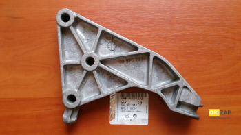 Кронштейн подушки двигателя задней МКПП (5684040), GM, 00237043
