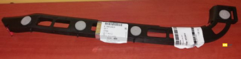 Направляюча заднього бампера наружна права (1404808), GM, 00062241