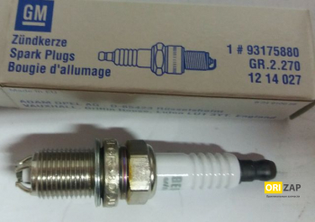 Свічка запалювання Z22YH (1214027), GM, 00015403